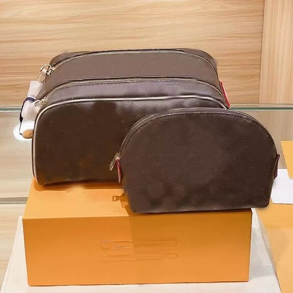 2023 women clutch hand bags + shell cosmetic bag 2pcs set handbag purse canvas leather classic fashion letter makeup pouch portable toiletry, Black;red
2023 women clutch hand bags + shell cosmetic bag 2pcs set handbag purse canvas leather classic fashion letter makeup pouch portable toiletry, Black;red