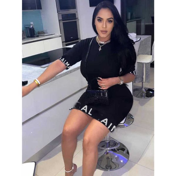 plus size 2023 women dress letter printed short sleeve slim fit wrap hip black dress for women, Black;gray
plus size 2023 women dress letter printed short sleeve slim fit wrap hip black dress for women, Black;gray
