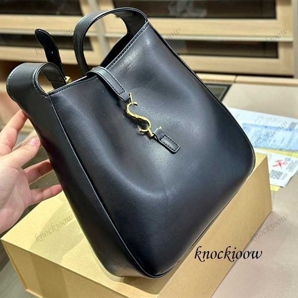new luxury bags women's elegant independent temperament handbag adjustable shoulder strap underarm bag fashion shoulder bag large capac
new luxury bags women's elegant independent temperament handbag adjustable shoulder strap underarm bag fashion shoulder bag large capac