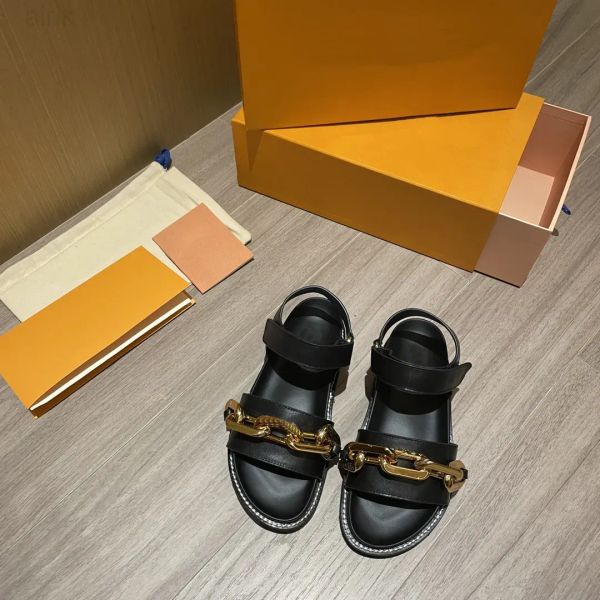 casual shoes 2023 new sandals luxury designer women's fashion classic simple versatile slippers, Black
casual shoes 2023 new sandals luxury designer women's fashion classic simple versatile slippers, Black