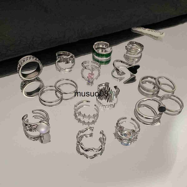 band rings 2023 new punk gothic thorns black silver color heart metal opened adjustable ring for women men girls party grunge y2k jewelry j2
band rings 2023 new punk gothic thorns black silver color heart metal opened adjustable ring for women men girls party grunge y2k jewelry j2