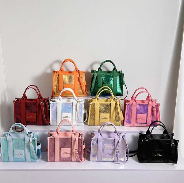 2023 summer new fashion sequin bags tote bag designer handbags women simple shoulder crossbody bags evening party totes 230601
2023 summer new fashion sequin bags tote bag designer handbags women simple shoulder crossbody bags evening party totes 230601