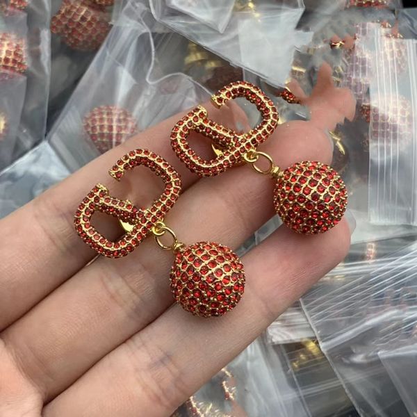 2023 luxury master design14k gold plated earrings, tourist parties,large pearl earrings wedding first fashion jewelry-7, Golden;silver
2023 luxury master design14k gold plated earrings, tourist parties,large pearl earrings wedding first fashion jewelry-7, Golden;silver
