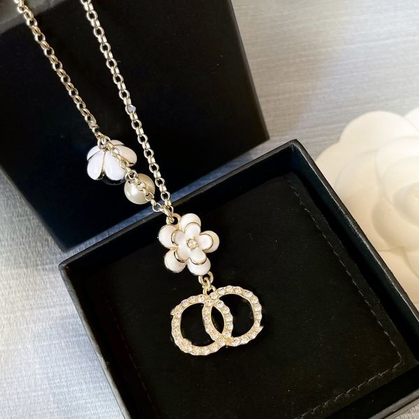 women's unique necklace designer jewelry necklace women's gorgeous fashion jewelry pearl necklace party gift, Silver
women's unique necklace designer jewelry necklace women's gorgeous fashion jewelry pearl necklace party gift, Silver