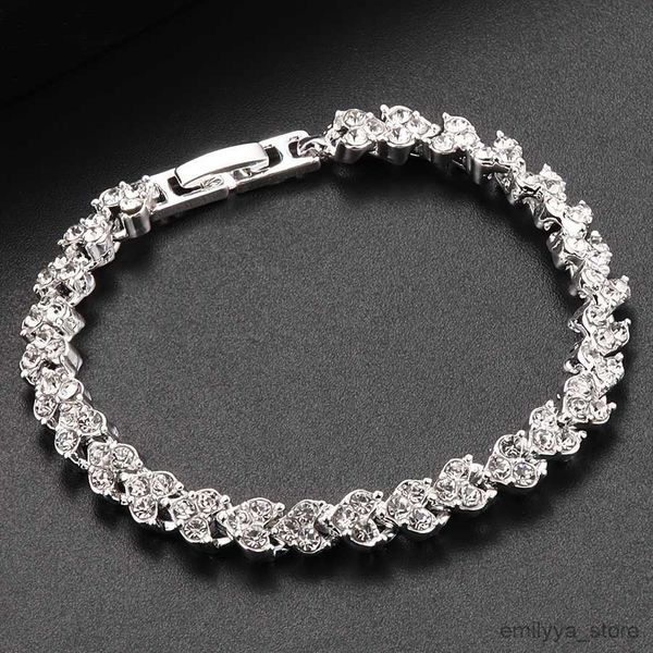 charm bracelets and fashion bracelet for women luxurious inlaid flashing bracelet wedding party jewelry, Golden;silver
charm bracelets and fashion bracelet for women luxurious inlaid flashing bracelet wedding party jewelry, Golden;silver