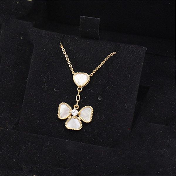 classic necklace fashionable and elegant four-leaf clover necklace gifts for women jewelry pendant designer necklace moissanite chain chanel, Silver
classic necklace fashionable and elegant four-leaf clover necklace gifts for women jewelry pendant designer necklace moissanite chain chanel, Silver
