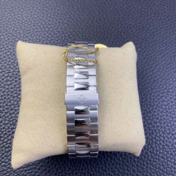 diamond luminous wrist watches patas 40mm*8.3mm 3k 5711 ultra thin 3k parrot king 324sc movement men's iced out bezel gift cg3j phippe, Slivery;brown
diamond luminous wrist watches patas 40mm*8.3mm 3k 5711 ultra thin 3k parrot king 324sc movement men's iced out bezel gift cg3j phippe, Slivery;brown