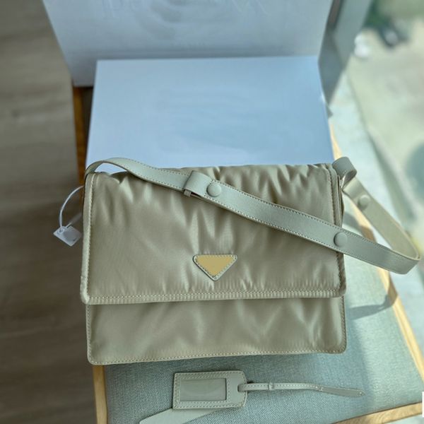 nylon canvas messenger bag postman handbags ladies crossbody handbag large tote clutch bags fashion letter long strap internal compartment
nylon canvas messenger bag postman handbags ladies crossbody handbag large tote clutch bags fashion letter long strap internal compartment