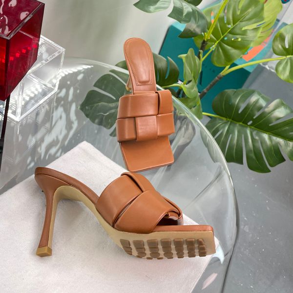 lido woven leather slide sandals leather slippers flat bottom designer shoes for women high heels factory shoes with box, Black
lido woven leather slide sandals leather slippers flat bottom designer shoes for women high heels factory shoes with box, Black