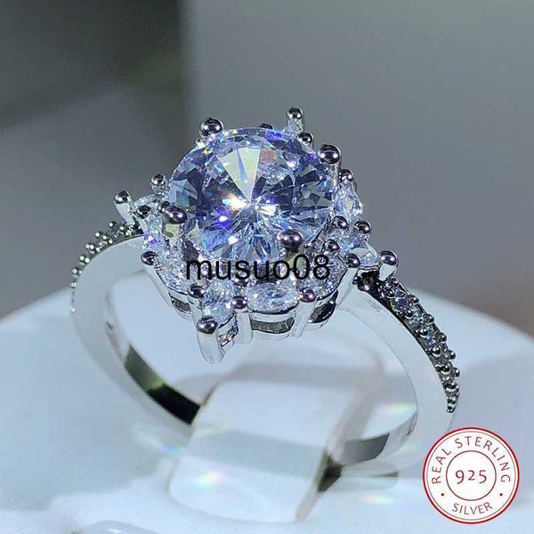 band rings 925 silver luxury female snowflake ring fashion silver color crystal zircon stone ring vintage wedding rings for women j230602
band rings 925 silver luxury female snowflake ring fashion silver color crystal zircon stone ring vintage wedding rings for women j230602