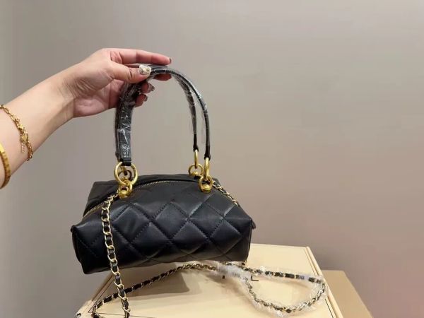 designer classi shoulder bag women's handbags flat trunk crossbody bags luxury designer coin purse
designer classi shoulder bag women's handbags flat trunk crossbody bags luxury designer coin purse