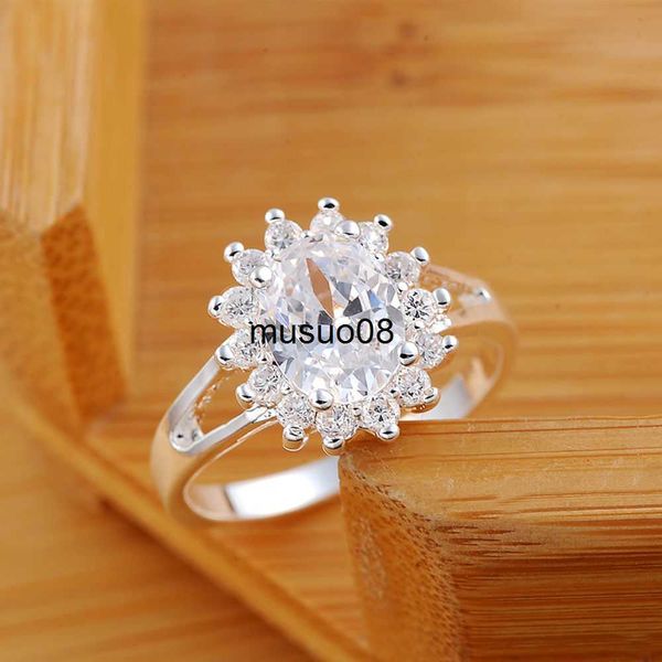 band rings popular brands 925 sterling silver crystal flower moissanite diamond rings for women fashion wedding party gifts jewelry j230602
band rings popular brands 925 sterling silver crystal flower moissanite diamond rings for women fashion wedding party gifts jewelry j230602