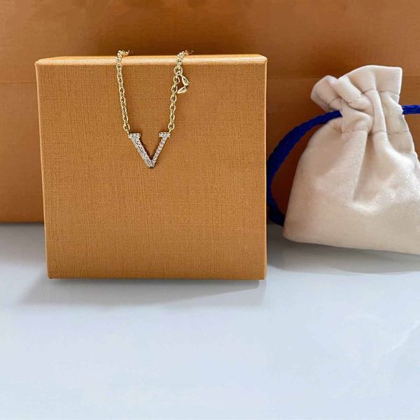 18k gold plated luxury brand designer pendants necklaces stainless steel letter pendant necklace beads chain jewelry accessories gifts, Silver
18k gold plated luxury brand designer pendants necklaces stainless steel letter pendant necklace beads chain jewelry accessories gifts, Silver