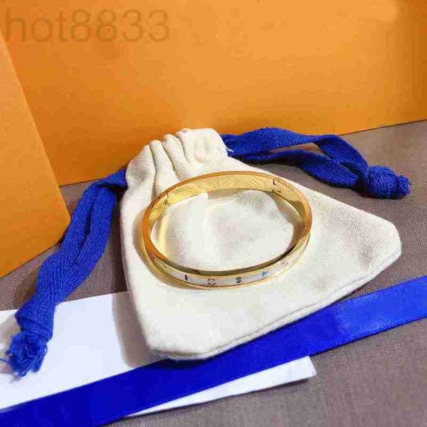 bangle designer new design women's light luxury style gold stainless steel titanium open bracelet f2fi, Black
bangle designer new design women's light luxury style gold stainless steel titanium open bracelet f2fi, Black