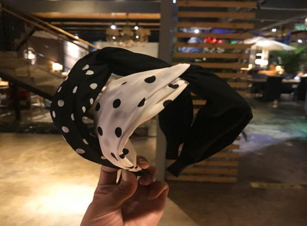 korean new hair accessories korean fabric dot contrast color cross knot wide edge hair band pressure hair women hairpin whole6434141, Silver
korean new hair accessories korean fabric dot contrast color cross knot wide edge hair band pressure hair women hairpin whole6434141, Silver