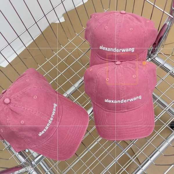 classic baseball cap alexander king male and female designer bb beanie cap takes ps on the street sunscreen hat, Blue;gray
classic baseball cap alexander king male and female designer bb beanie cap takes ps on the street sunscreen hat, Blue;gray