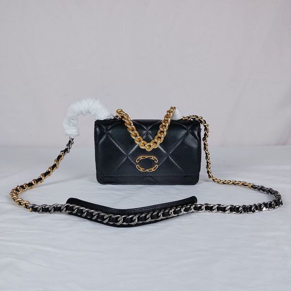channel bags cf chain bags fashion caviar cowhide crossbody bag tri-color chain classic designer flap shoulder bag high-capacity underarm ba
channel bags cf chain bags fashion caviar cowhide crossbody bag tri-color chain classic designer flap shoulder bag high-capacity underarm ba