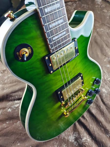 electric guitar, green, large pattern, mahogany body, mahogany fingerboard, off the shelf, fast shipping
electric guitar, green, large pattern, mahogany body, mahogany fingerboard, off the shelf, fast shipping