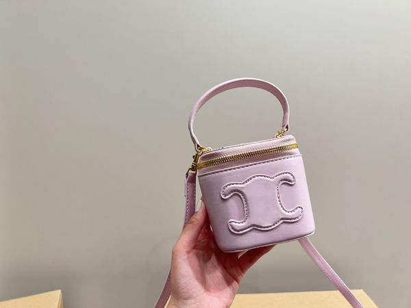 mini bucket triomphes bag luxury designer crossbody shoulder bags handbag women's fashion leather removable shoulders strap triomphes b
mini bucket triomphes bag luxury designer crossbody shoulder bags handbag women's fashion leather removable shoulders strap triomphes b
