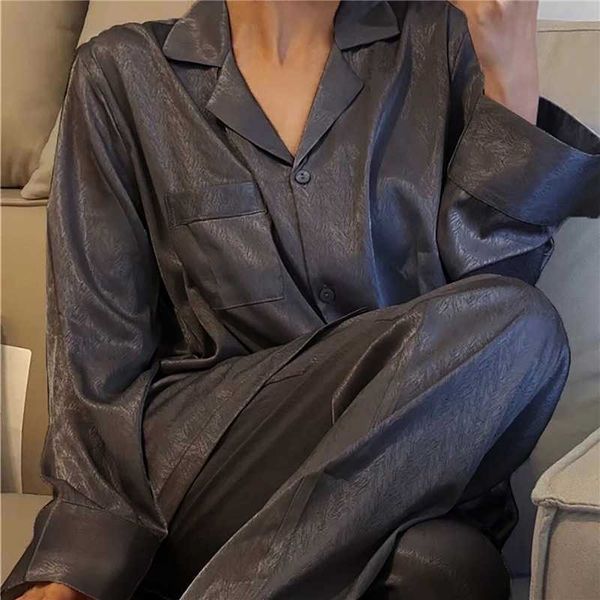 pyjamas 2023 new ice silk spring summer women's pajamas set solid long sleeve and pants suit casual pjs lounge sets home wear outfit j2, Red;black
pyjamas 2023 new ice silk spring summer women's pajamas set solid long sleeve and pants suit casual pjs lounge sets home wear outfit j2, Red;black