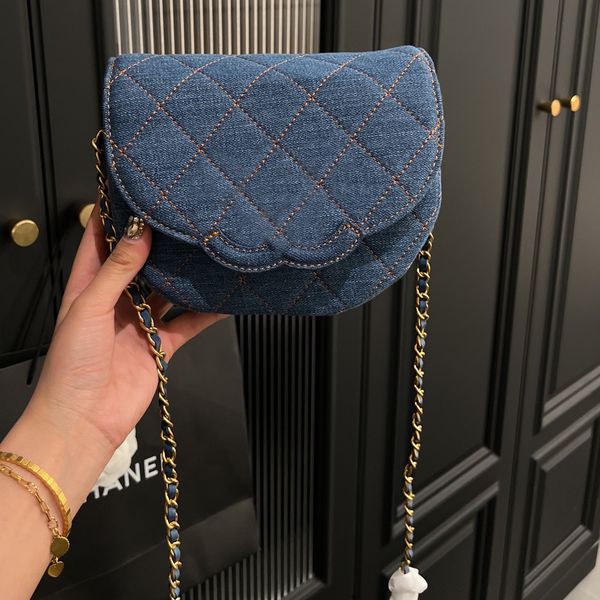 saddless denim bag designer bags brand bag chains tote cross body luxurys handbag fashion shoulder bag women letter purse phone wallet
saddless denim bag designer bags brand bag chains tote cross body luxurys handbag fashion shoulder bag women letter purse phone wallet