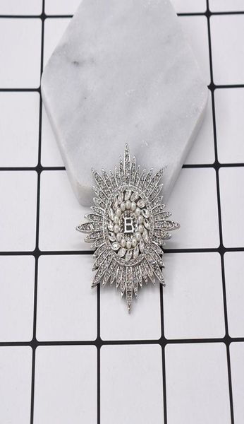 pins brooches 2021 full crystal runway baroque star b word brooch coat snowflakes accessories4688543, Gray
pins brooches 2021 full crystal runway baroque star b word brooch coat snowflakes accessories4688543, Gray