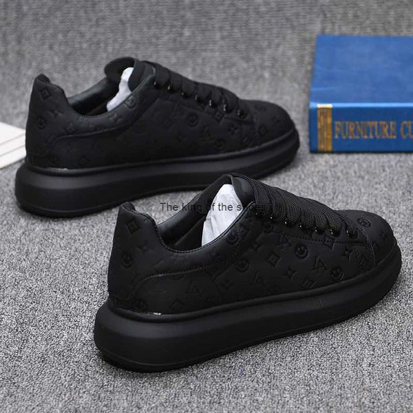 designers shoes luxurys casual mc queens lav men women white leather platforms black suede bule outdoor sneakers fashion alexander outdoor s
designers shoes luxurys casual mc queens lav men women white leather platforms black suede bule outdoor sneakers fashion alexander outdoor s