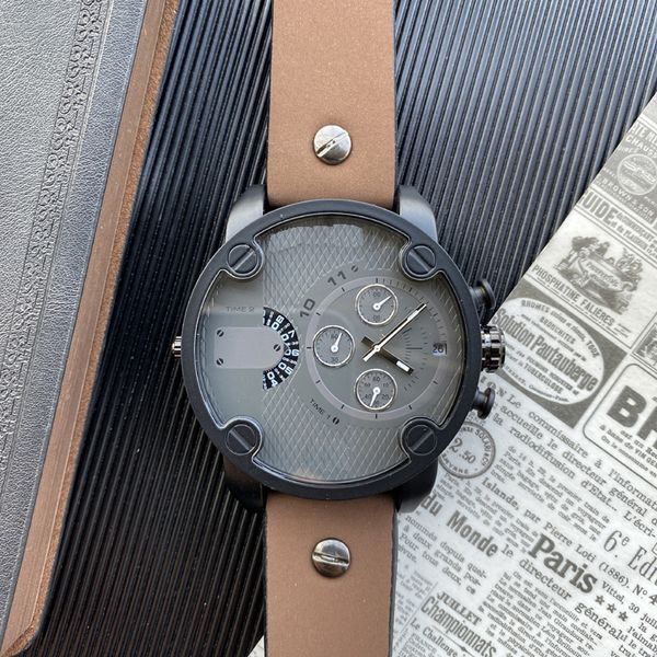 2023 new watch men's leisure diamond watches gold steel leather quartz wristwatch strap male relogio masculino dies2, Slivery;brown
2023 new watch men's leisure diamond watches gold steel leather quartz wristwatch strap male relogio masculino dies2, Slivery;brown