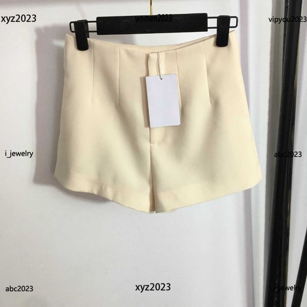 designer women shorts summer solid color girl shorts size s-xl hardware letter decoration bottoms new arrivals may30, White;black
designer women shorts summer solid color girl shorts size s-xl hardware letter decoration bottoms new arrivals may30, White;black