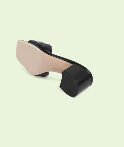 2022 latest women039s slippers and sandals classic metal buckle 5cm heel leather material 34436400510, Black
2022 latest women039s slippers and sandals classic metal buckle 5cm heel leather material 34436400510, Black