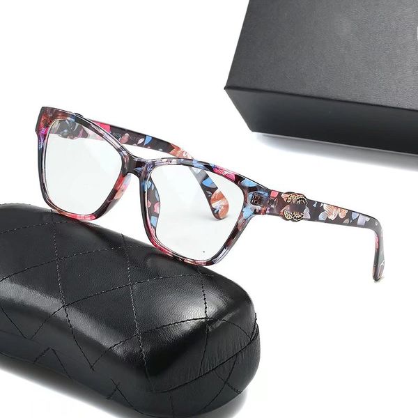 new dazzle lens sunglasses men's fashion classic glasses anti-uv driving sunglasses men's and women's sunglasses boutique gif, White;black
new dazzle lens sunglasses men's fashion classic glasses anti-uv driving sunglasses men's and women's sunglasses boutique gif, White;black