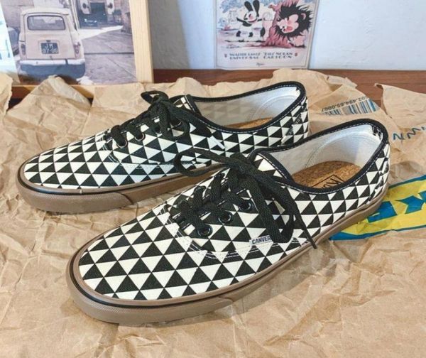 2022 new canvas shoes women microfiber round toe flat bottom fashion simple laceup color matching wild outdoor casual shoes summe1818791, Black
2022 new canvas shoes women microfiber round toe flat bottom fashion simple laceup color matching wild outdoor casual shoes summe1818791, Black