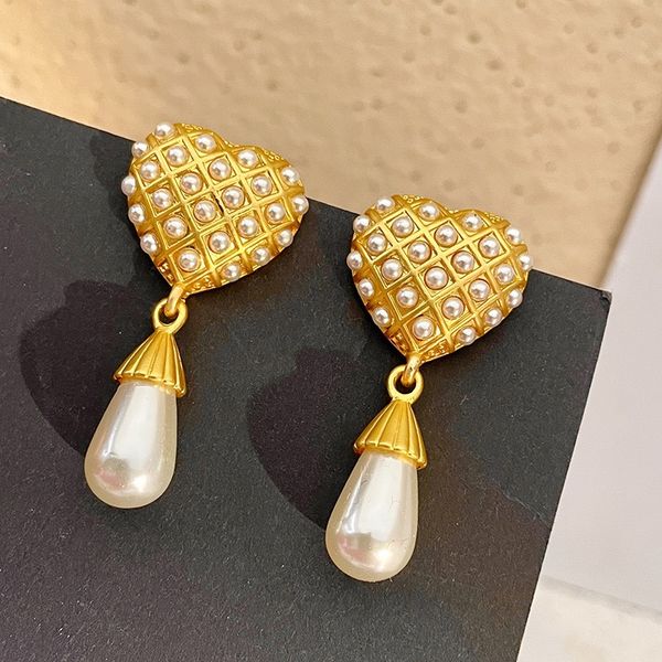 jewelry temperament pearl love earrings full of pearl heart shaped earrings europe and the united states golden medieval exaggerated earring
jewelry temperament pearl love earrings full of pearl heart shaped earrings europe and the united states golden medieval exaggerated earring