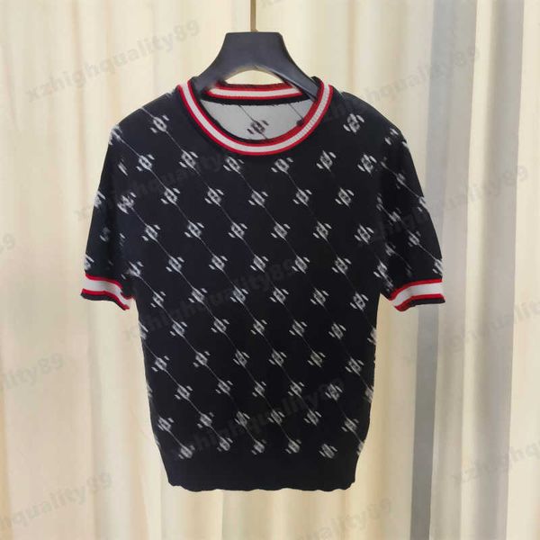 classic logo print t shirt summer outdoor casual tees comfortable and breathable short sleeves round neck tshirt designer clothes womem tsh, White
classic logo print t shirt summer outdoor casual tees comfortable and breathable short sleeves round neck tshirt designer clothes womem tsh, White
