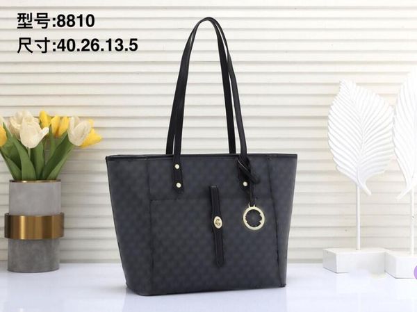 classic lady handbag luxury designer bag leather shopping crossbody shoulderbag large capacity tote bag fashion women m letter clutch messen
classic lady handbag luxury designer bag leather shopping crossbody shoulderbag large capacity tote bag fashion women m letter clutch messen