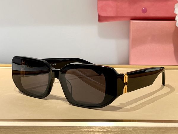 sunglasses for women designers 98z style anti-ultraviolet retro plate full frame glasses random box 98, White;black
sunglasses for women designers 98z style anti-ultraviolet retro plate full frame glasses random box 98, White;black