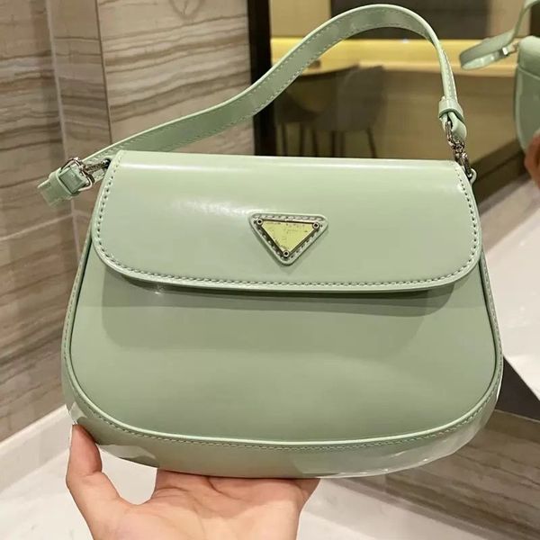 2023 patent leather shoulder bag women handbag purse classic letter underarm hobo bags lady totes evening clutch 30cm wallets ship, Black;red
2023 patent leather shoulder bag women handbag purse classic letter underarm hobo bags lady totes evening clutch 30cm wallets ship, Black;red