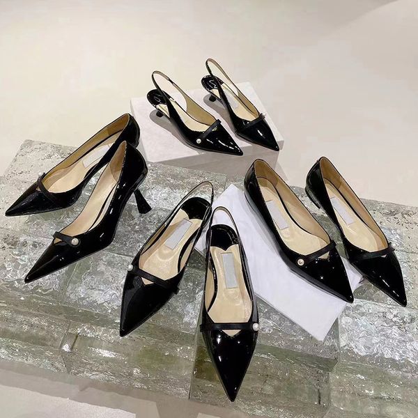 brand-name high heels luxury brand women's patent leather modern elegant heels height 4.5cm peace heels banquet dress wedding shoes san, Black
brand-name high heels luxury brand women's patent leather modern elegant heels height 4.5cm peace heels banquet dress wedding shoes san, Black