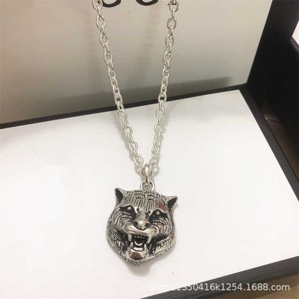new 2023 designer jewelry bracelet necklace ring sterling interlocking pattern head pendant for male female couples to make old gifts, Silver
new 2023 designer jewelry bracelet necklace ring sterling interlocking pattern head pendant for male female couples to make old gifts, Silver