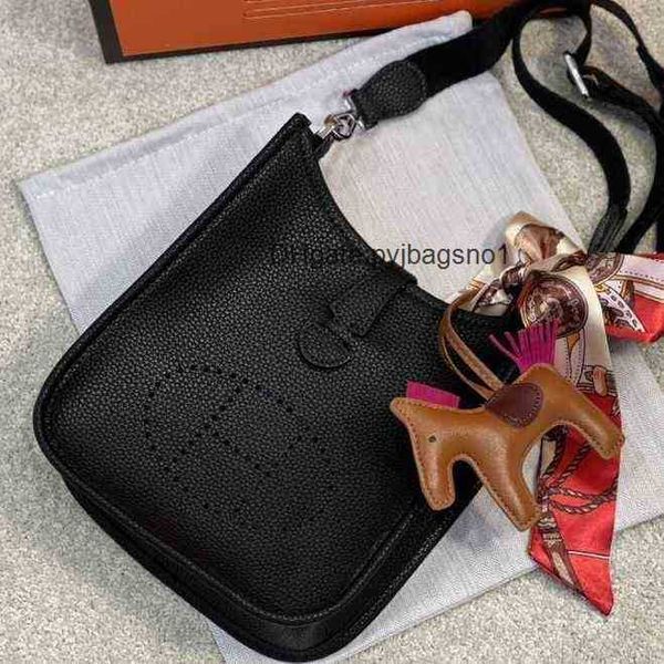 high end first layer cowhide bucket bag evelyn leather women's litchi pattern h hollow out one shoulder menger backpack
high end first layer cowhide bucket bag evelyn leather women's litchi pattern h hollow out one shoulder menger backpack