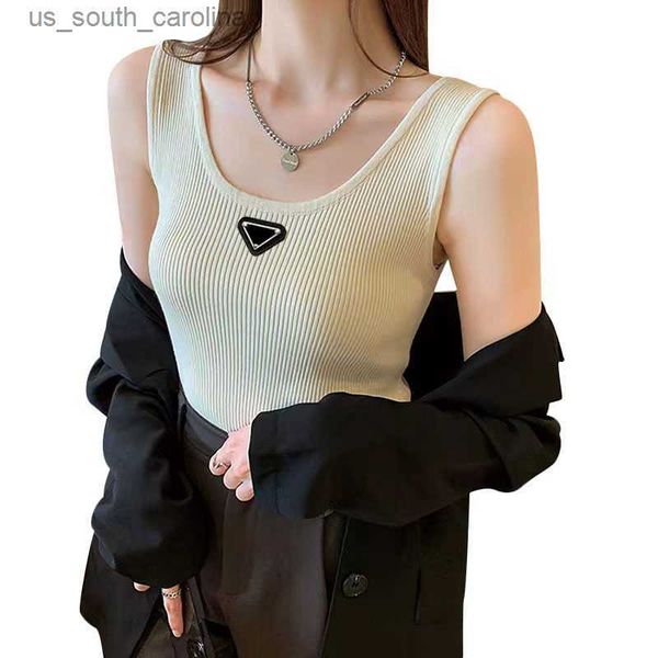 camis woman tank camis tees sleeveless with letter budge womens slim outwears tank vests shirts l230522, White
camis woman tank camis tees sleeveless with letter budge womens slim outwears tank vests shirts l230522, White