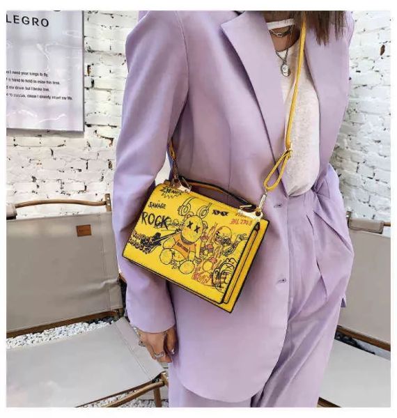 new pu women's bag fashion graffiti ins messenger small square bag cartoon print purses and handbags designer high quality
new pu women's bag fashion graffiti ins messenger small square bag cartoon print purses and handbags designer high quality