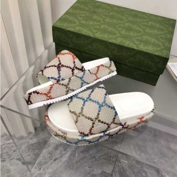 women slide sandals platform slide slipper thick bottoms lady flip flops embroidery printed fashion summer beach shoes 35-42 with box no298a, Black
women slide sandals platform slide slipper thick bottoms lady flip flops embroidery printed fashion summer beach shoes 35-42 with box no298a, Black