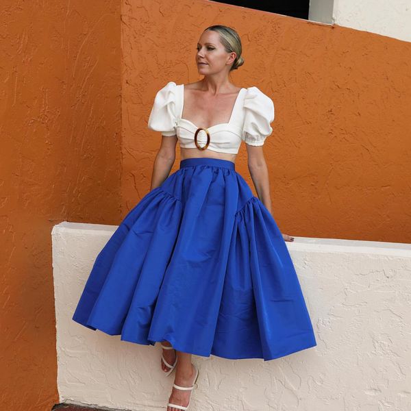 dresses elegant royal blue women skirt fashion pleated zipper matte satin skirts for lady tea length a line femmal prom party skirt saia, Black;gray
dresses elegant royal blue women skirt fashion pleated zipper matte satin skirts for lady tea length a line femmal prom party skirt saia, Black;gray