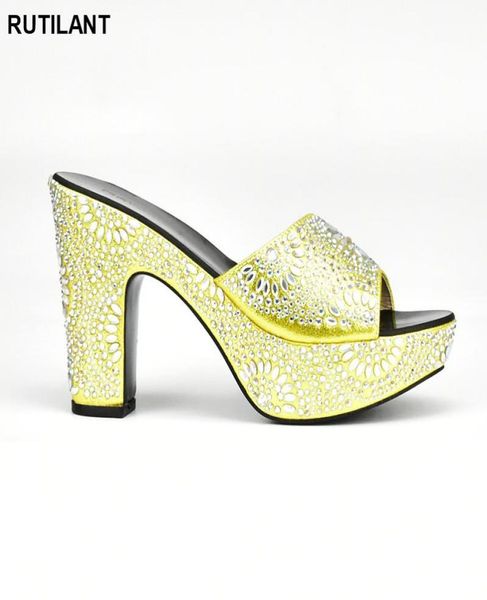 dress shoes elegant italian women high heel shoe for african ladies party decorated with rhinestone nigerian7355479, Black
dress shoes elegant italian women high heel shoe for african ladies party decorated with rhinestone nigerian7355479, Black