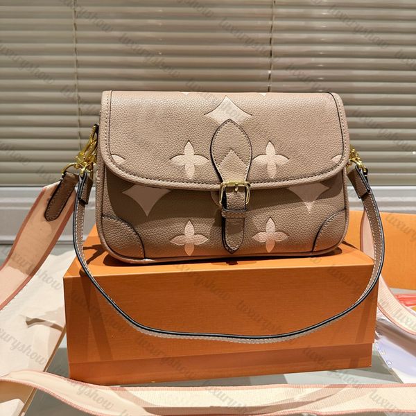 women designer shoulder bags fashion tote bag speedy crossbody underarm cover luxury handbag baguette bag
women designer shoulder bags fashion tote bag speedy crossbody underarm cover luxury handbag baguette bag