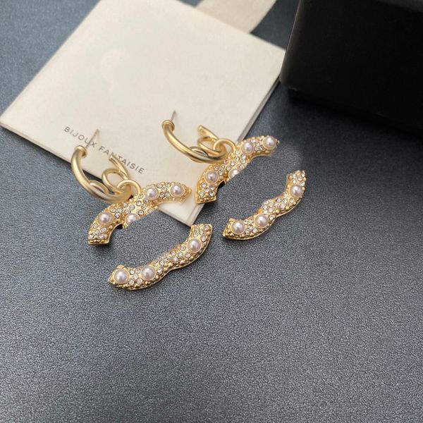 with stamp brand designer ear studs earrings luxury jewelry charm women stud earrings fashion gold letter hoop earrings classic design brand, Golden;silver
with stamp brand designer ear studs earrings luxury jewelry charm women stud earrings fashion gold letter hoop earrings classic design brand, Golden;silver
