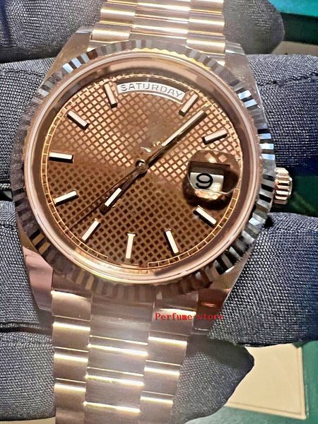 day-date president 228235 18k rose gold chocolate motif dial 40mm fashion brand automatic waterproof sapphire men's watch, Slivery;brown
day-date president 228235 18k rose gold chocolate motif dial 40mm fashion brand automatic waterproof sapphire men's watch, Slivery;brown