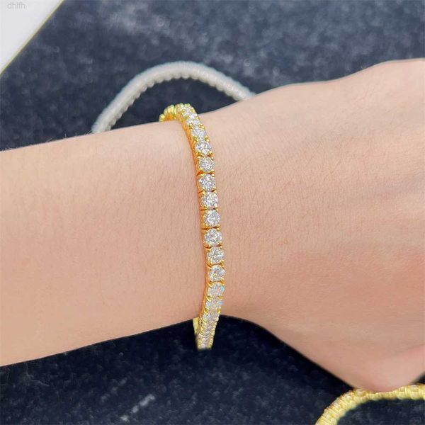 hip hop iced out jewelry 2023 selling 925 sterling silver gold 4mm moissanite diamond tennis chain
hip hop iced out jewelry 2023 selling 925 sterling silver gold 4mm moissanite diamond tennis chain