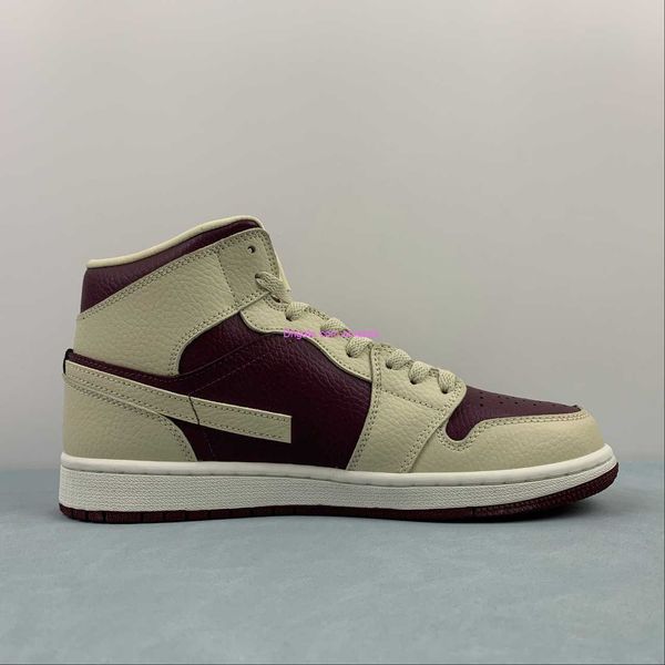 new mid 2023 1 se split beach cherrywood red men womens running shoes beach cherrywood red sports sneakers dr0501-200 size us 4-11 eur 36-45
new mid 2023 1 se split beach cherrywood red men womens running shoes beach cherrywood red sports sneakers dr0501-200 size us 4-11 eur 36-45